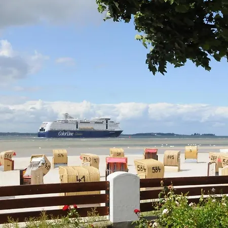 Fördekieker - Ferienwohnung Der Extraklasse Laboe